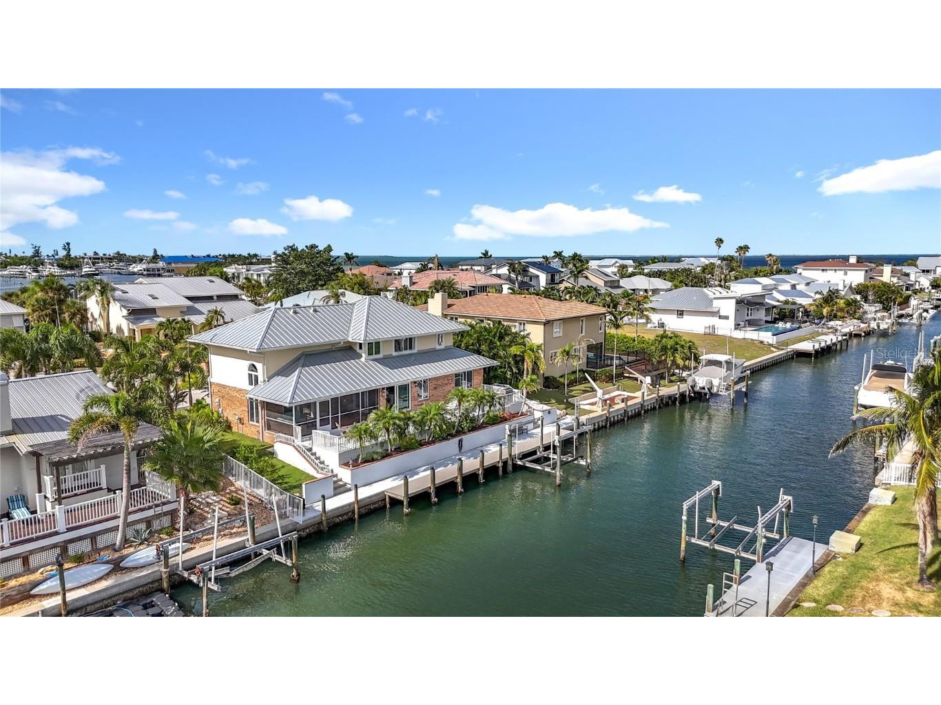 620 North Point Drive Holmes Beach FL 34217 - BIMINI BAY ANNA MARIA SOUND A4670040 image59
