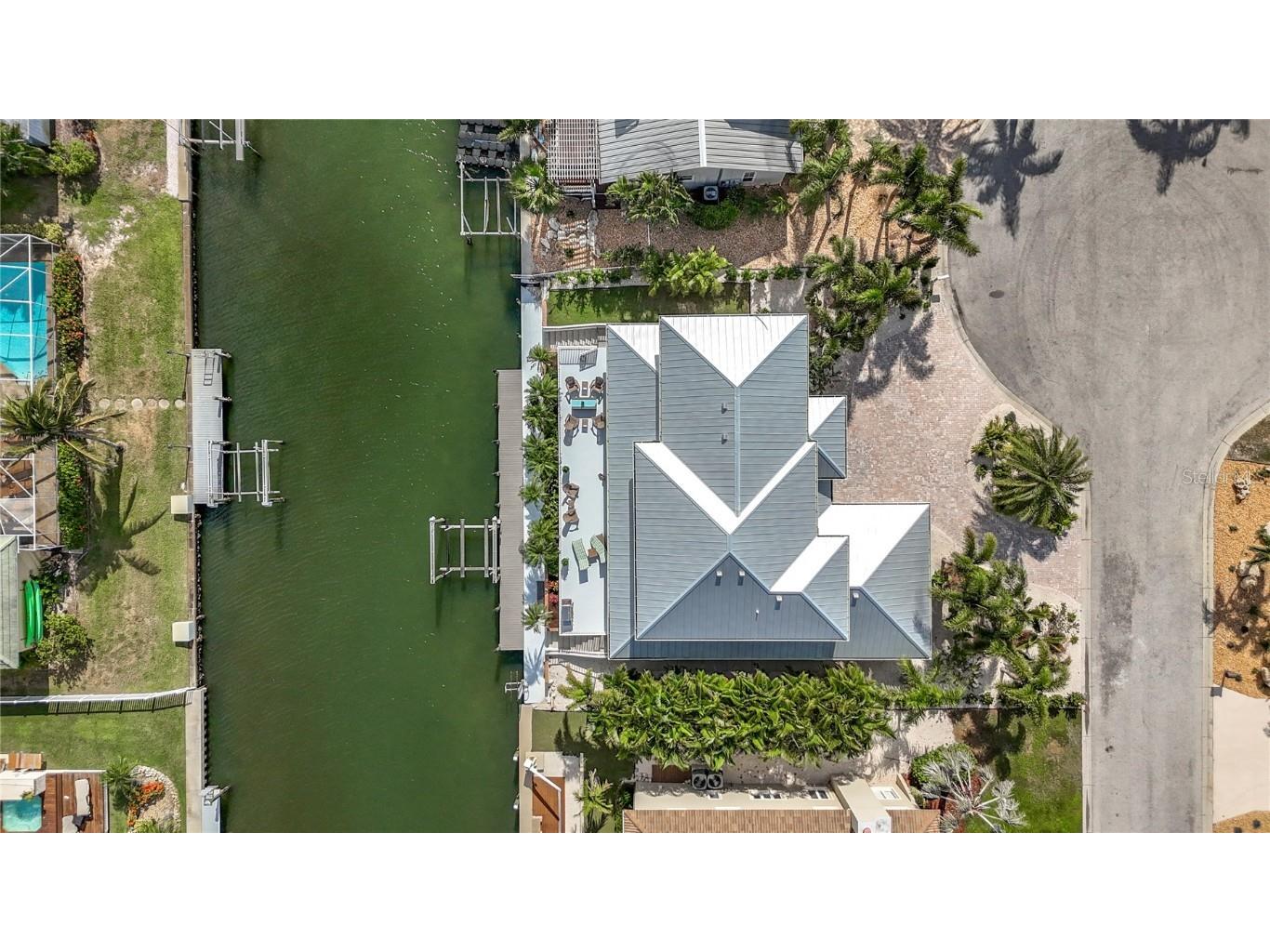 620 North Point Drive Holmes Beach FL 34217 - BIMINI BAY ANNA MARIA SOUND A4670040 image62