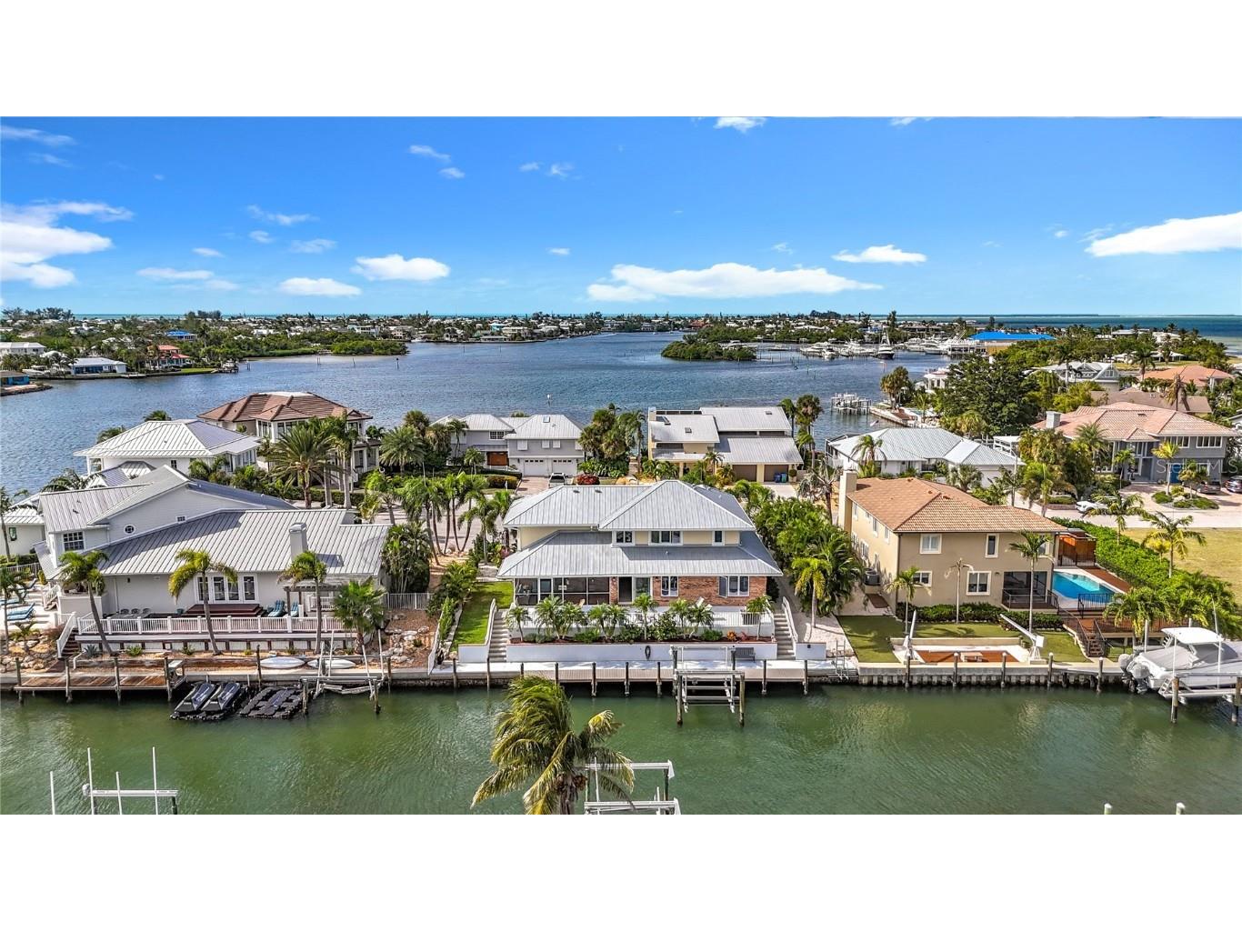 620 North Point Drive Holmes Beach FL 34217 - BIMINI BAY ANNA MARIA SOUND A4670040 image68