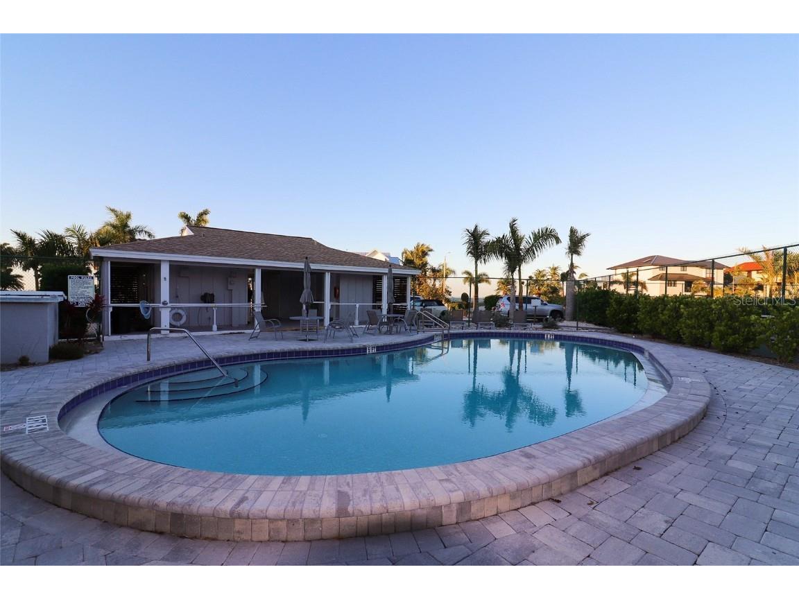 620 North Point Drive Holmes Beach FL 34217 - BIMINI BAY ANNA MARIA SOUND A4670040 image86