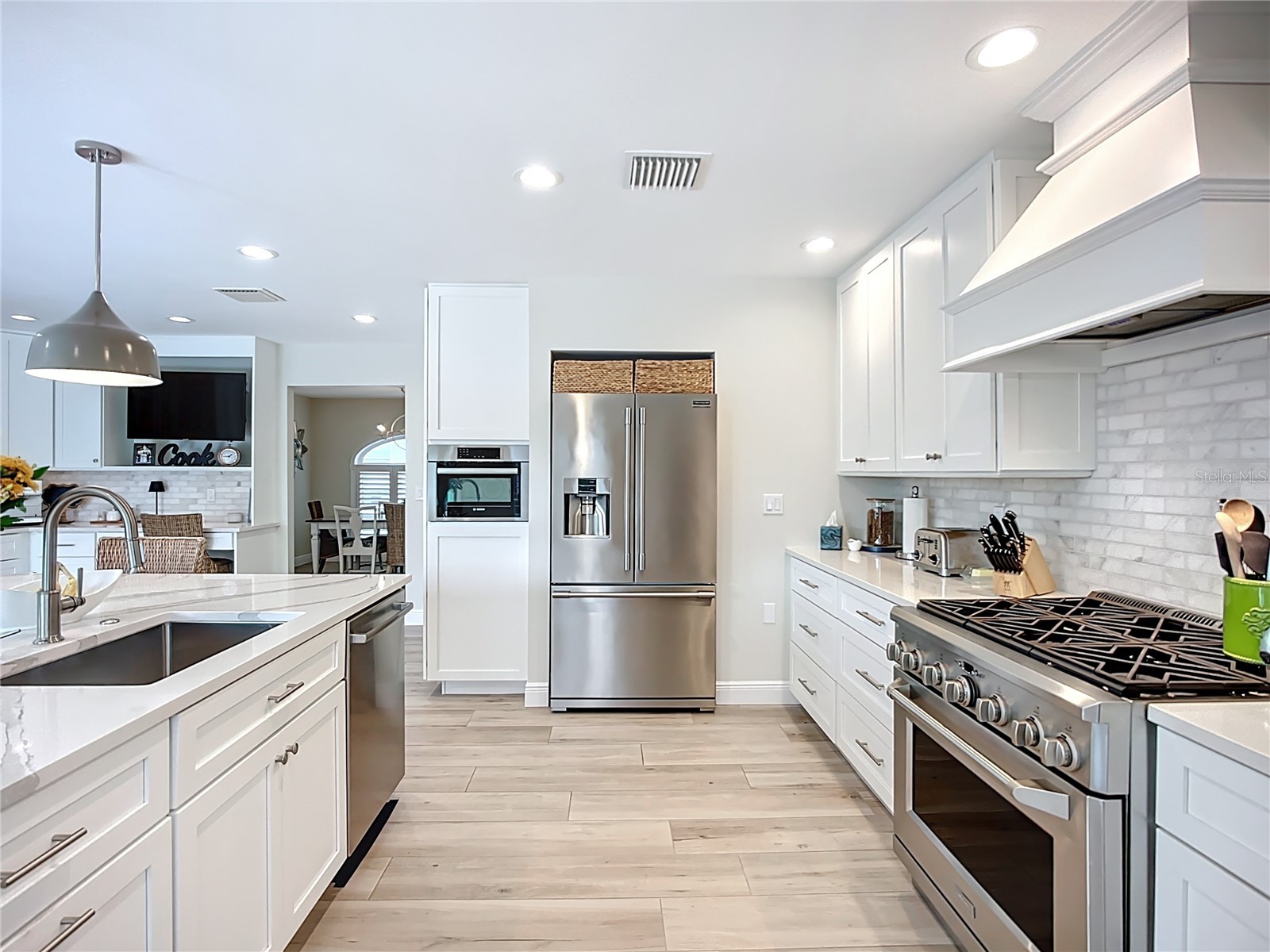 620 North Point Drive Holmes Beach FL 34217 - BIMINI BAY ANNA MARIA SOUND A4697794 image26