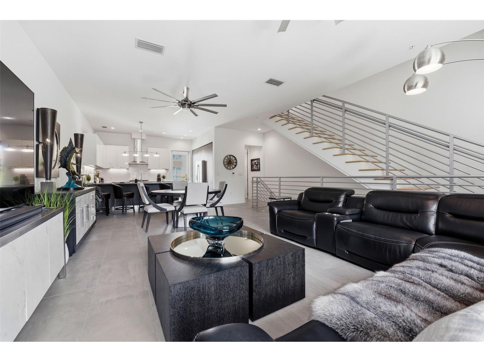 620 Rawls Avenue Sarasota FL 34236 A4686636 image10