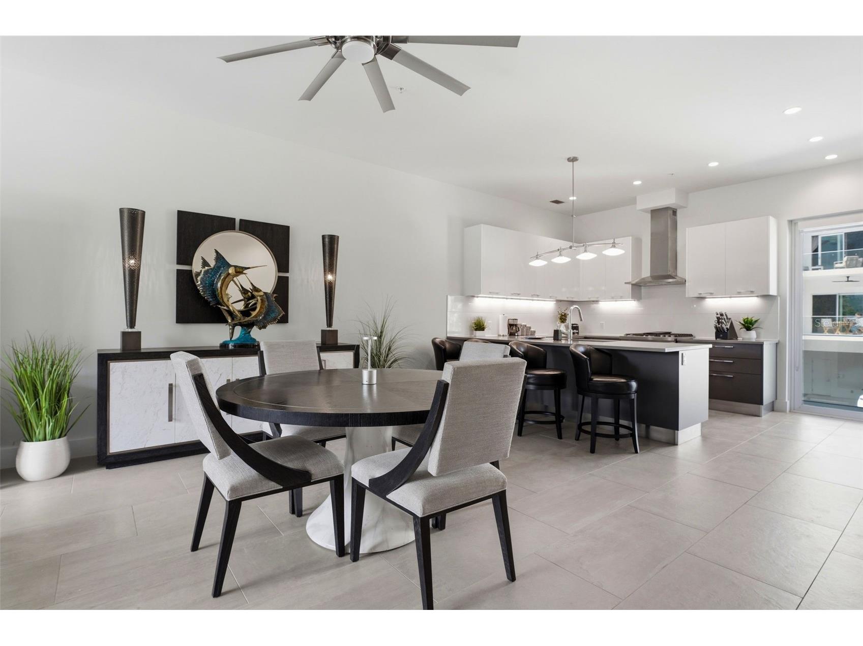 620 Rawls Avenue Sarasota FL 34236 A4686636 image15