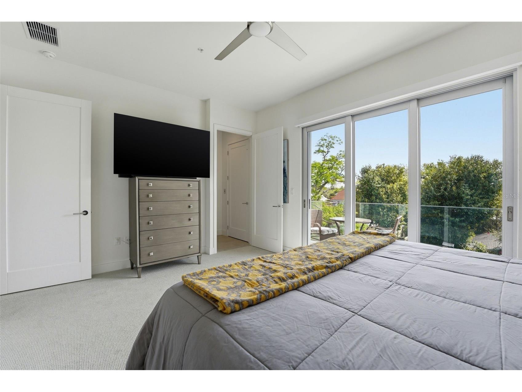 620 Rawls Avenue Sarasota FL 34236 A4686636 image31