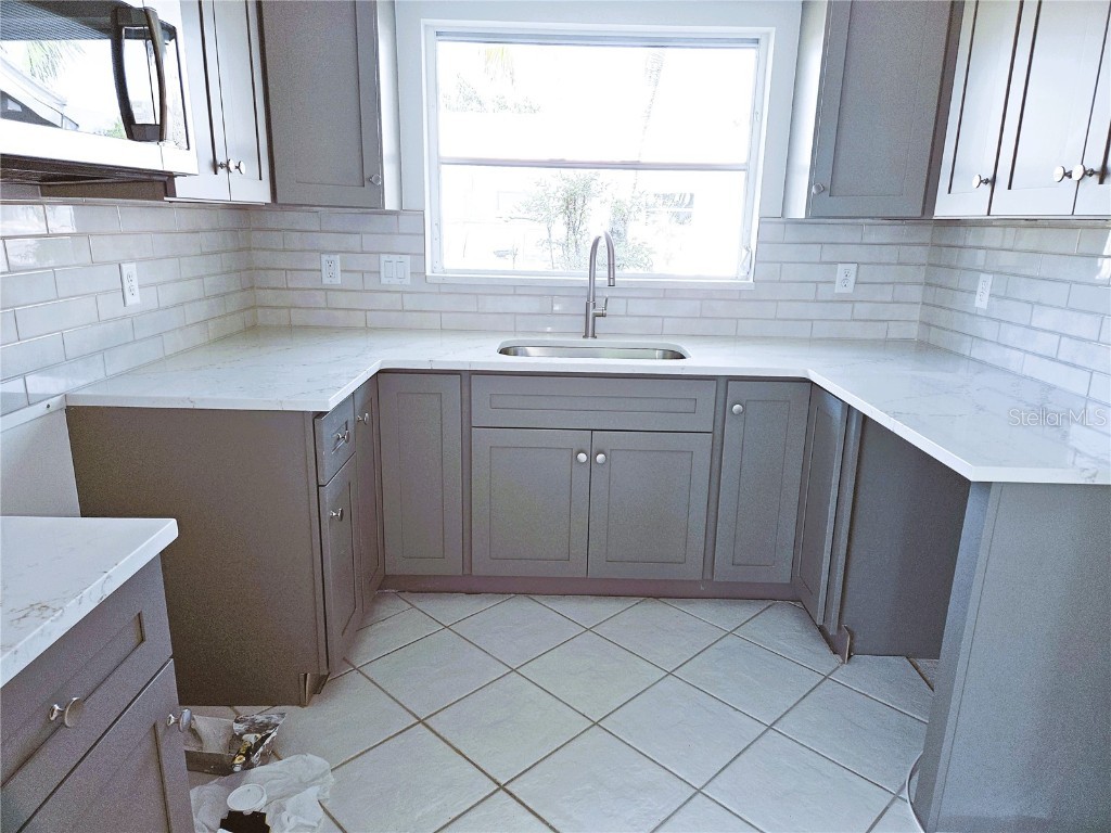 620 Spanish Drive N Longboat Key FL 34228 - SARASOTA BAY GULF OF A4669264 image10