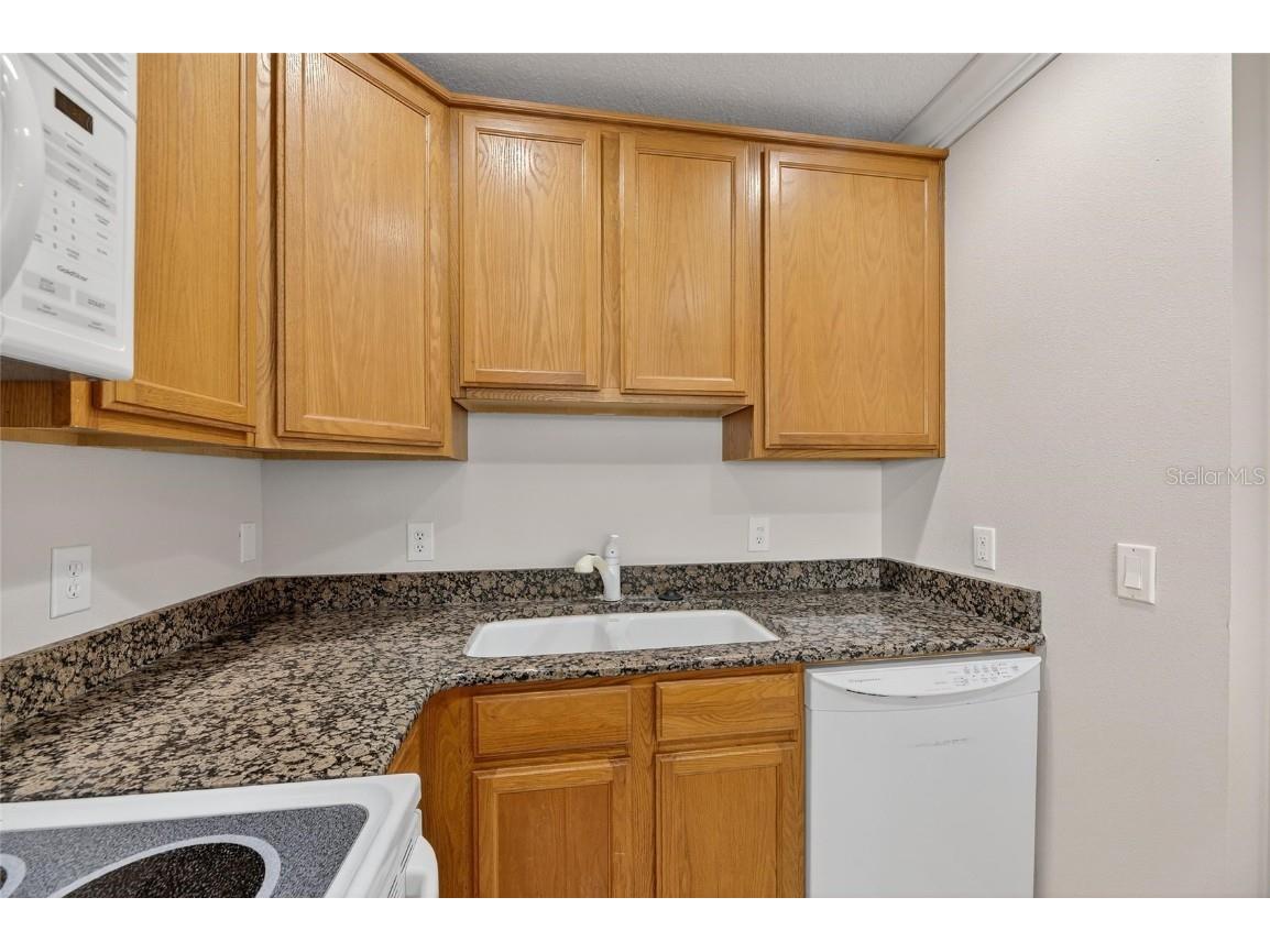 620 Yardarm Drive #10 Apollo Beach FL 33572 TB8434260 image11