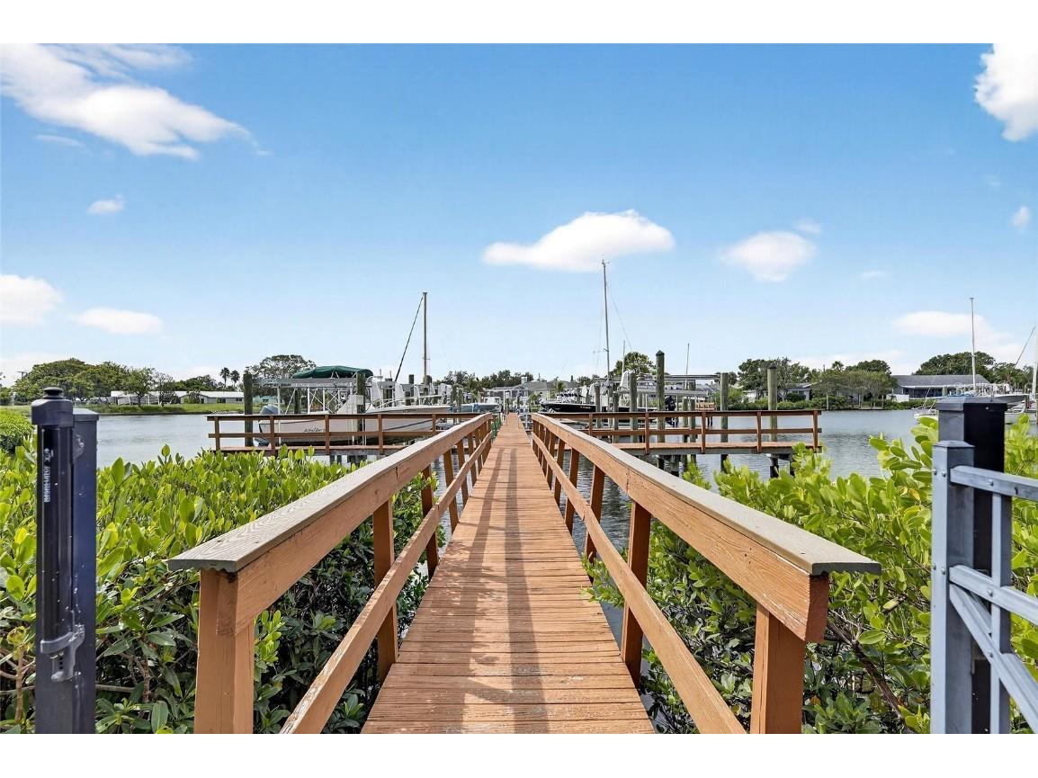 620 Yardarm Drive #10 Apollo Beach FL 33572 TB8434260 image34