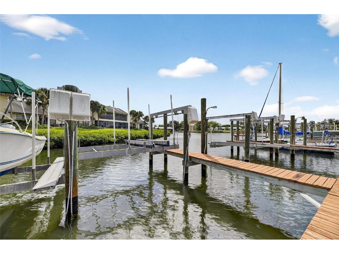 620 Yardarm Drive #10 Apollo Beach FL 33572 TB8434260 image35