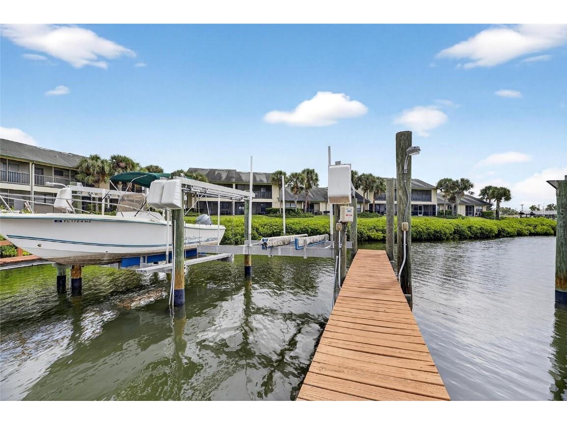 620 Yardarm Drive #10 Apollo Beach FL 33572 TB8434260 image36