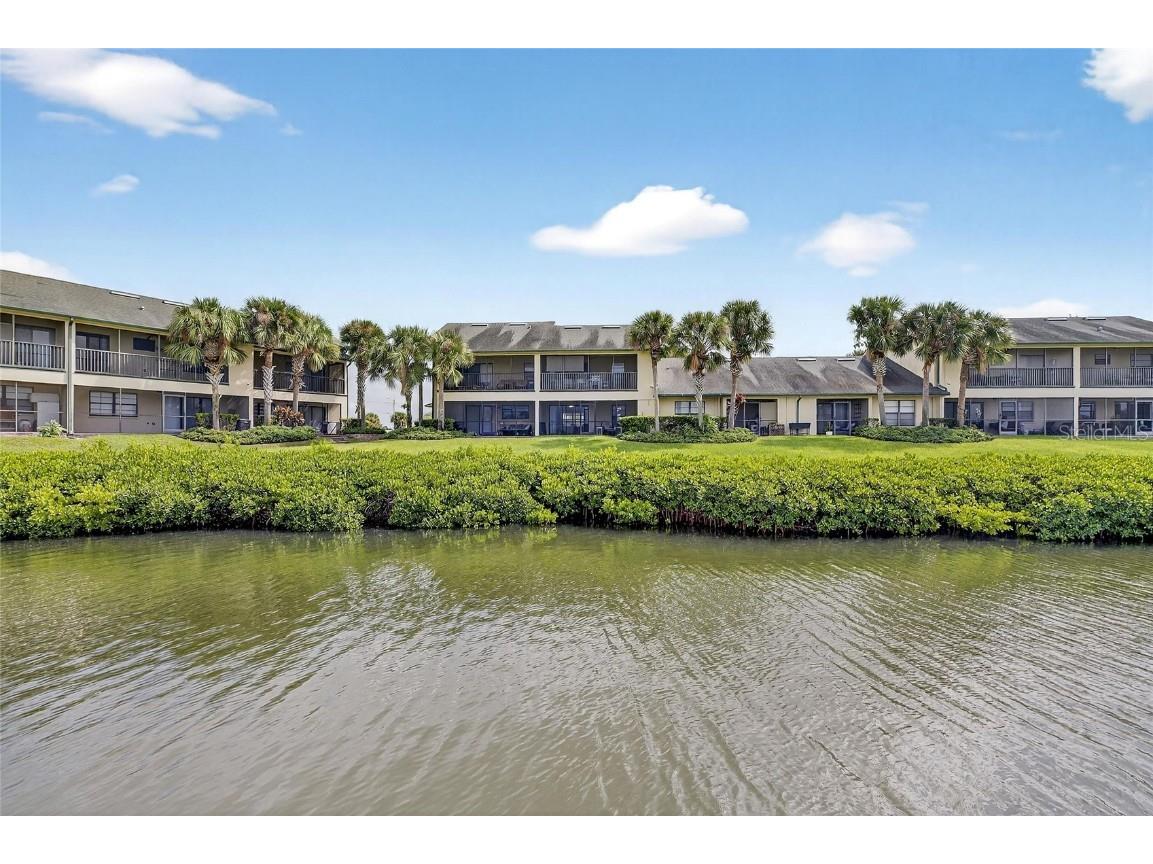 620 Yardarm Drive #10 Apollo Beach FL 33572 TB8434260 image38