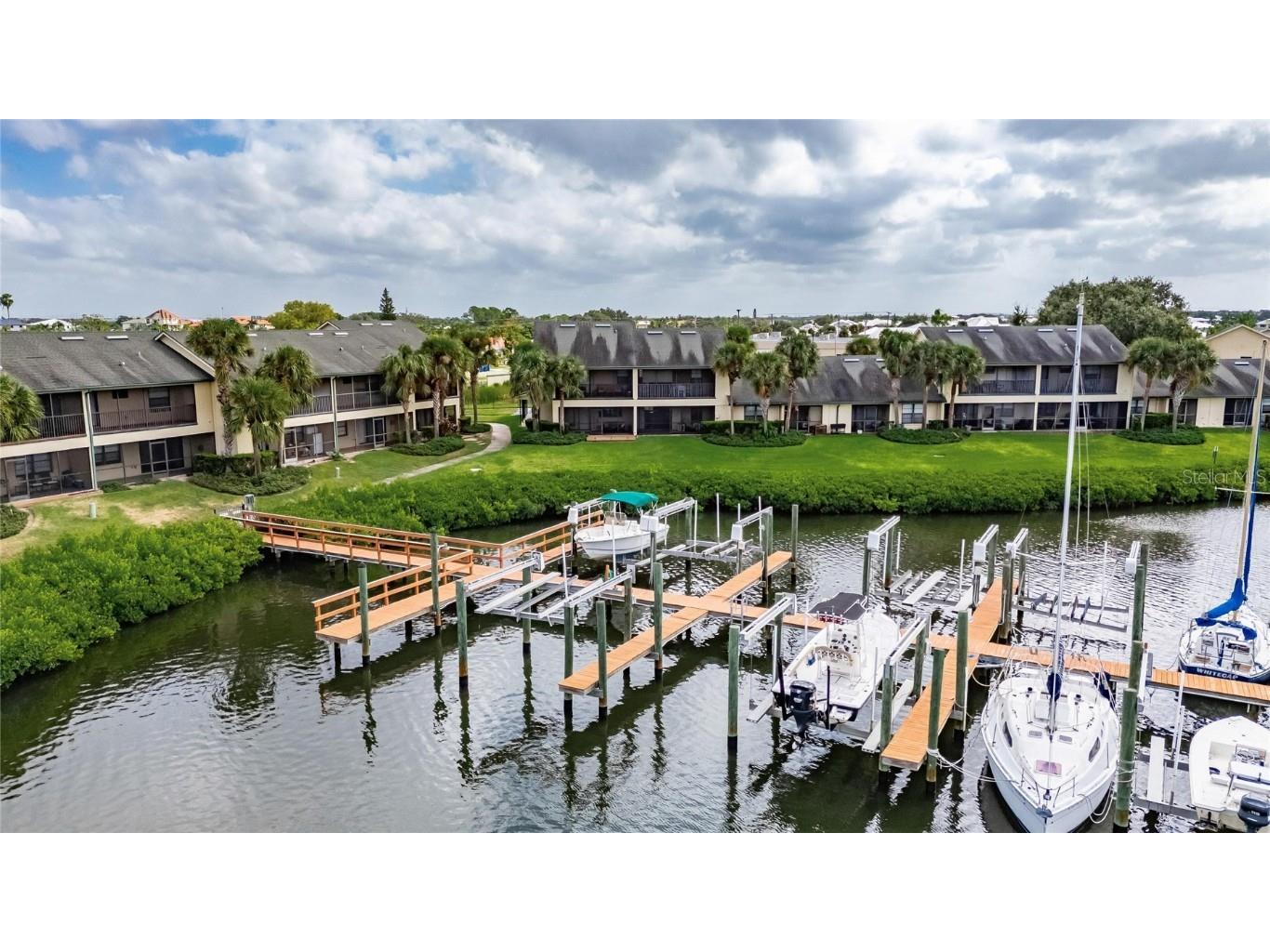 620 Yardarm Drive #10 Apollo Beach FL 33572 TB8434260 image51