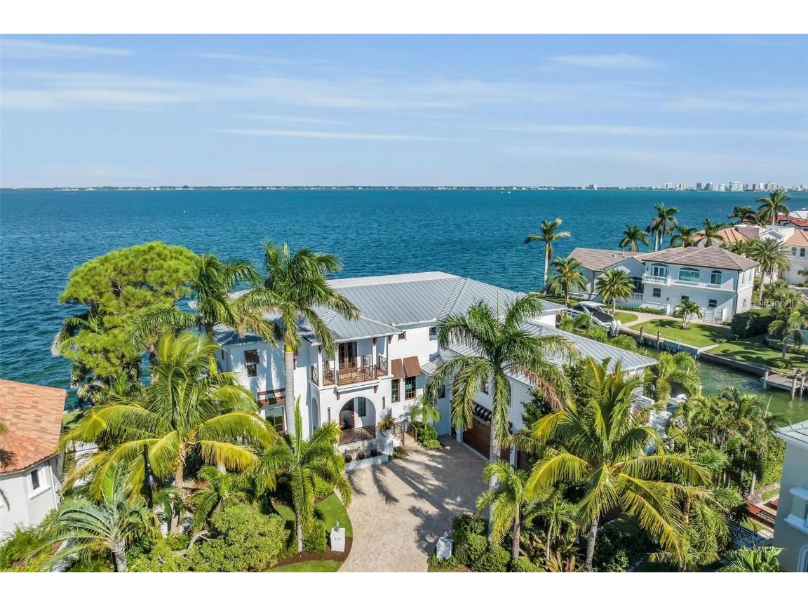 620 Yardarm Lane Longboat Key FL 34228 A4585702 image1