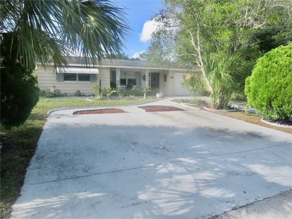6200 Emerald Drive New Port Richey FL 34653 L4939089 image1