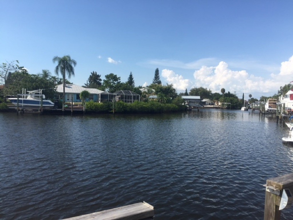 6200 Flamingo Drive Apollo Beach FL 33572 - KINGSTON CANAL TO FLAMINGO CANAL TO TAMPA BAY T3537671 image1