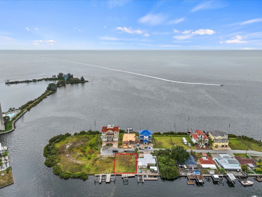 6200 Lonnie Lee Lane Hudson FL 34667 - GULF VIEWS AND DIRECT ACCESS W7870967 image1