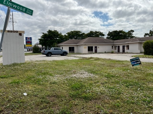 6200 S Tamiami Trail Sarasota FL 34231 A4552266 image1
