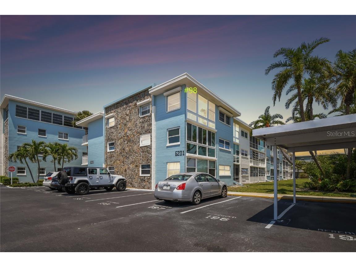 6201 2nd Street E #98 Saint Pete Beach FL 33706 - BOCA CIEGA BAY U8238902 image1