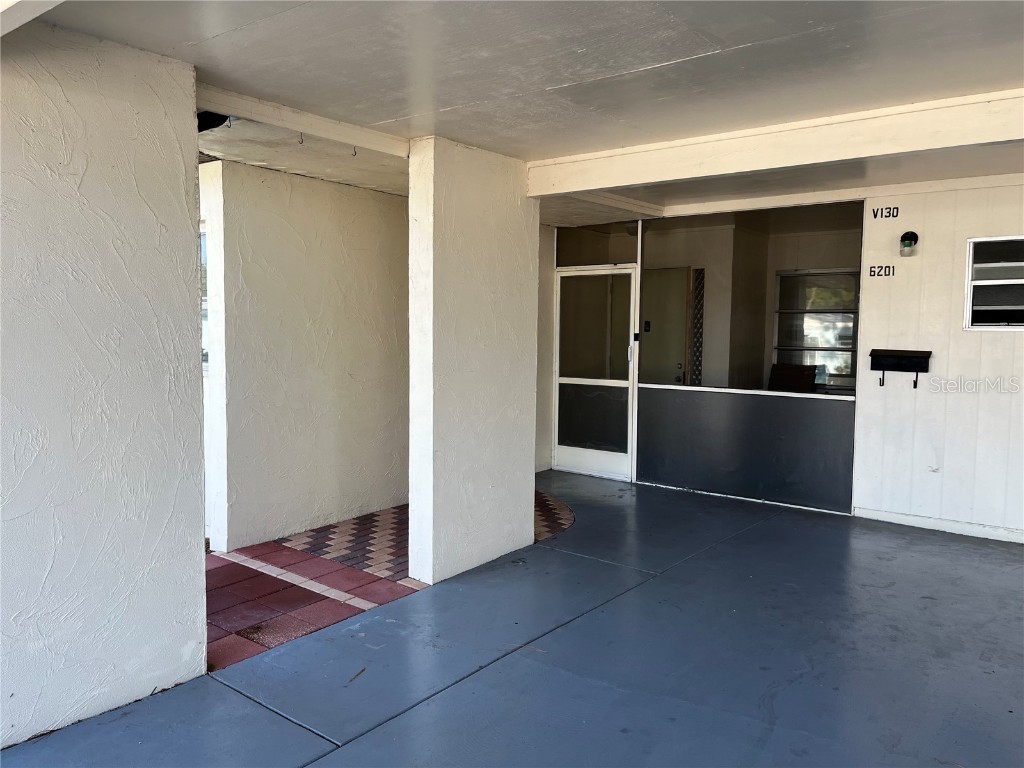 6201 Green View Drive #130 Sarasota FL 34231 A4583677 image3