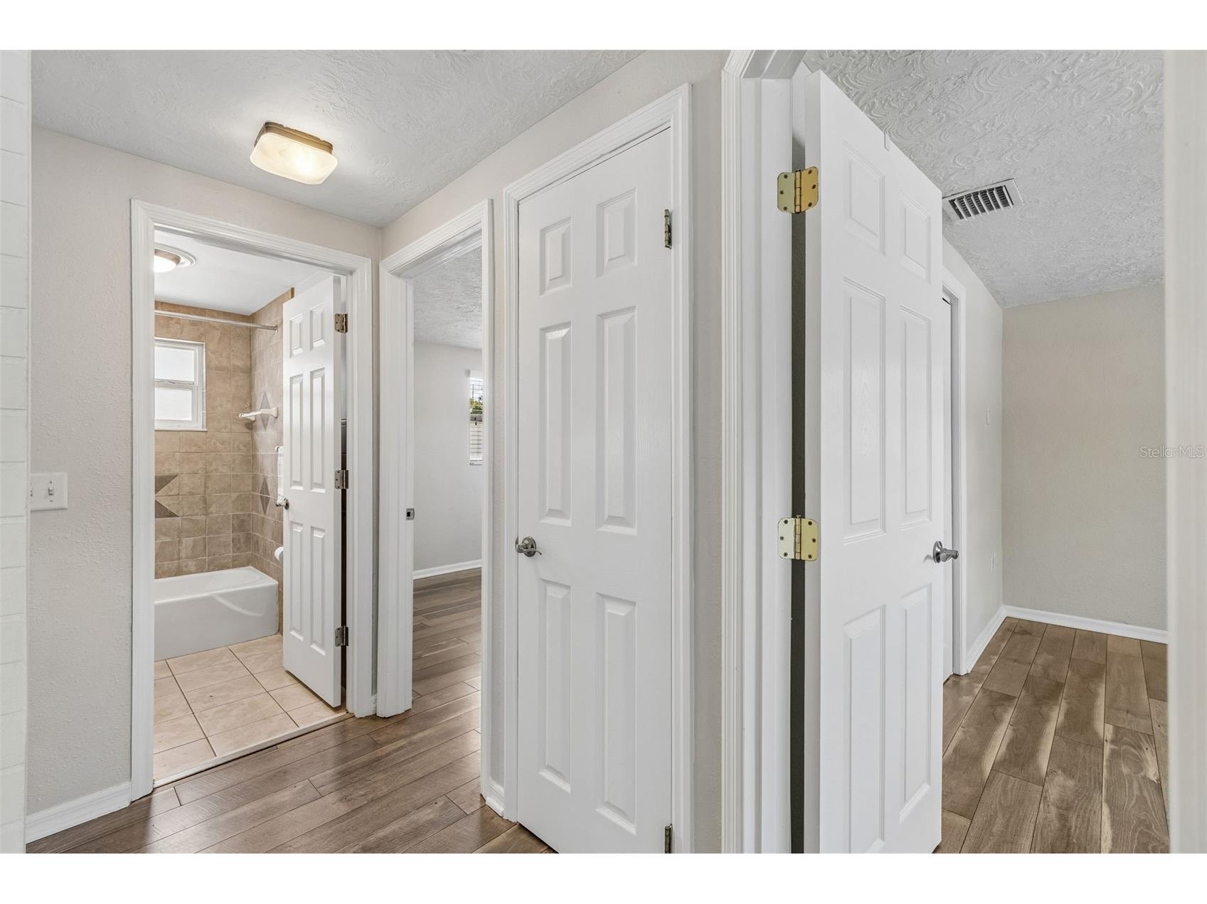 6201 Silver Drive New Port Richey FL 34653 TB8495411 image29