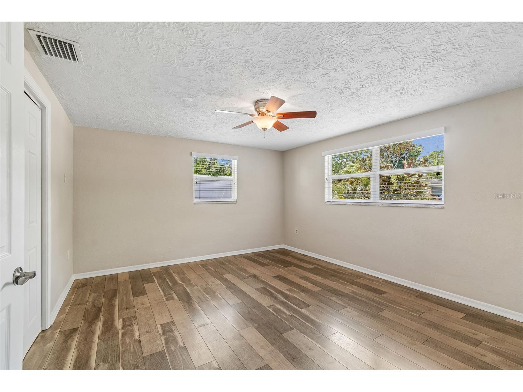 6201 Silver Drive New Port Richey FL 34653 TB8495411 image30