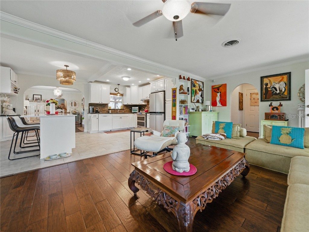 6202 7th Avenue S Gulfport FL 33707 TB8392318 image8