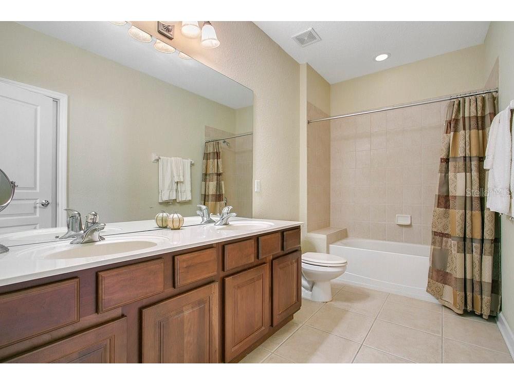 6202 Miramonte Drive #101 Orlando FL 32835 O6367214 image20