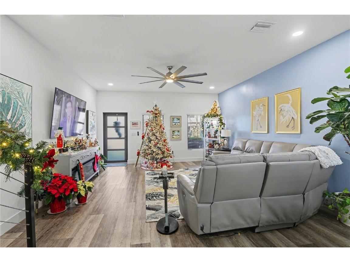 6203 64th Way N Pinellas Park FL 33781 TB8461564 image4