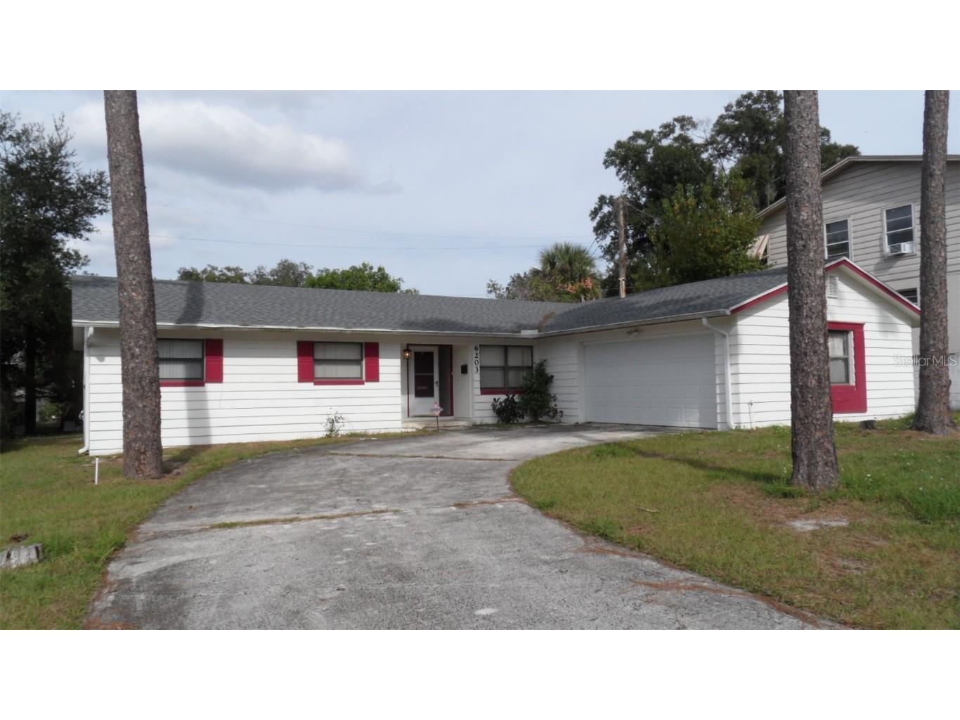 6203 Castlewood Lane Orlando FL 32808 O6162040 image1