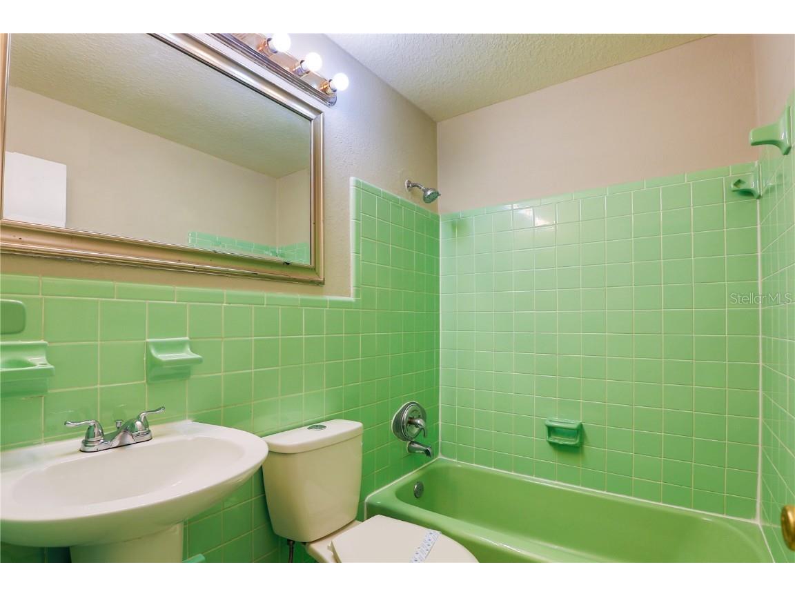 6203 Forest Grove Boulevard Orlando FL 32808 O6362803 image13