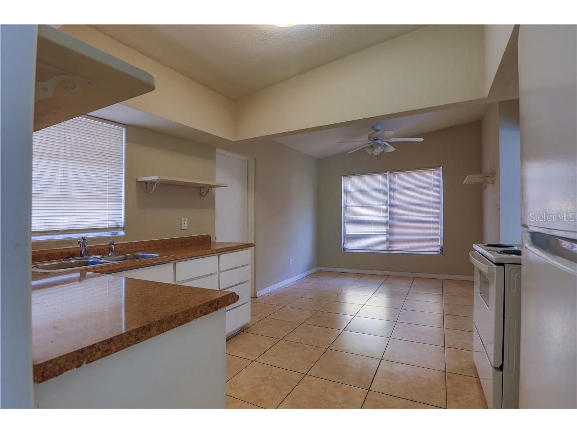 6203 Forest Grove Boulevard Orlando FL 32808 O6362803 image3