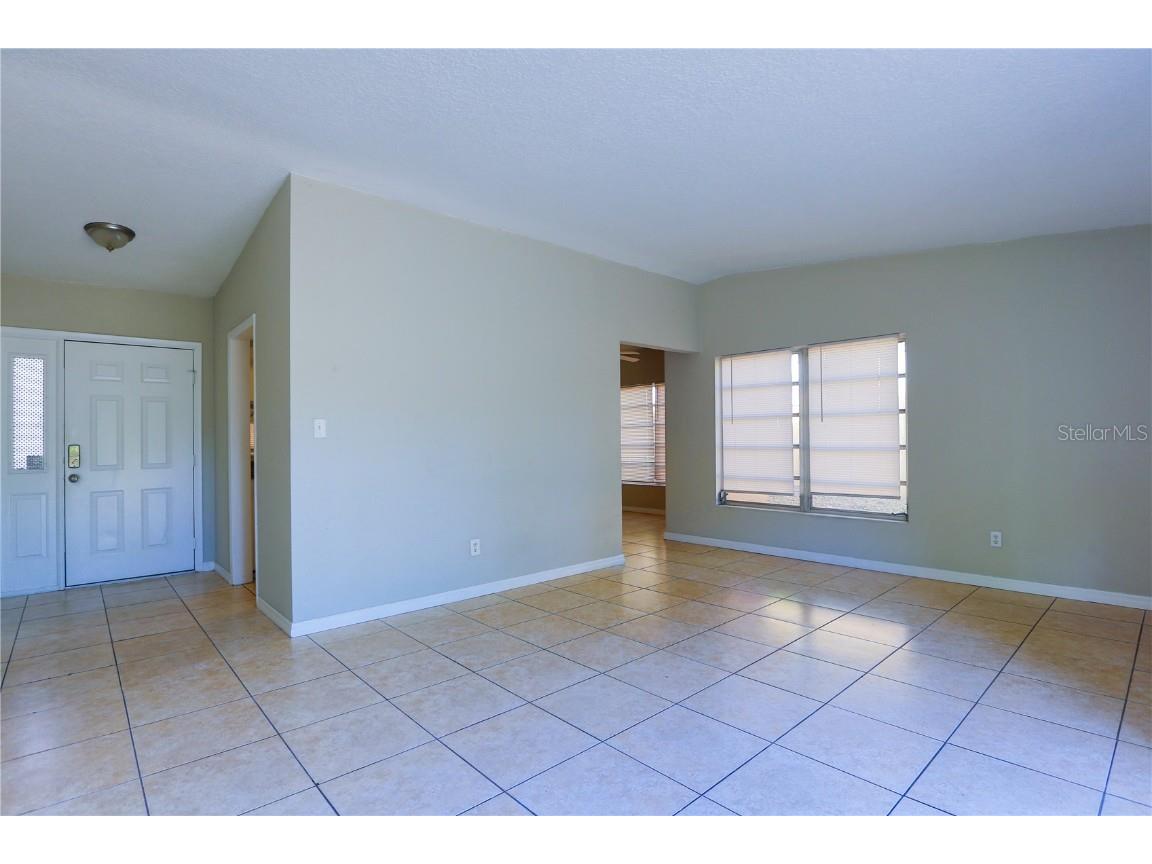 6203 Forest Grove Boulevard Orlando FL 32808 O6362803 image8