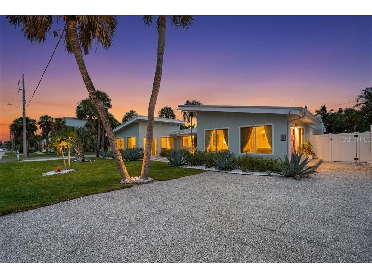 6203 Holmes Boulevard Holmes Beach FL 34217 A4699847 image3