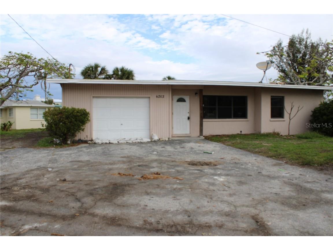 6203 Marina Drive Holmes Beach FL 34217 A4630533 image1