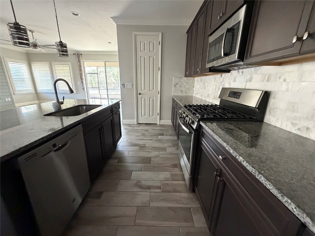 6204 Colmar Place Apollo Beach FL 33572 TB8453969 image18