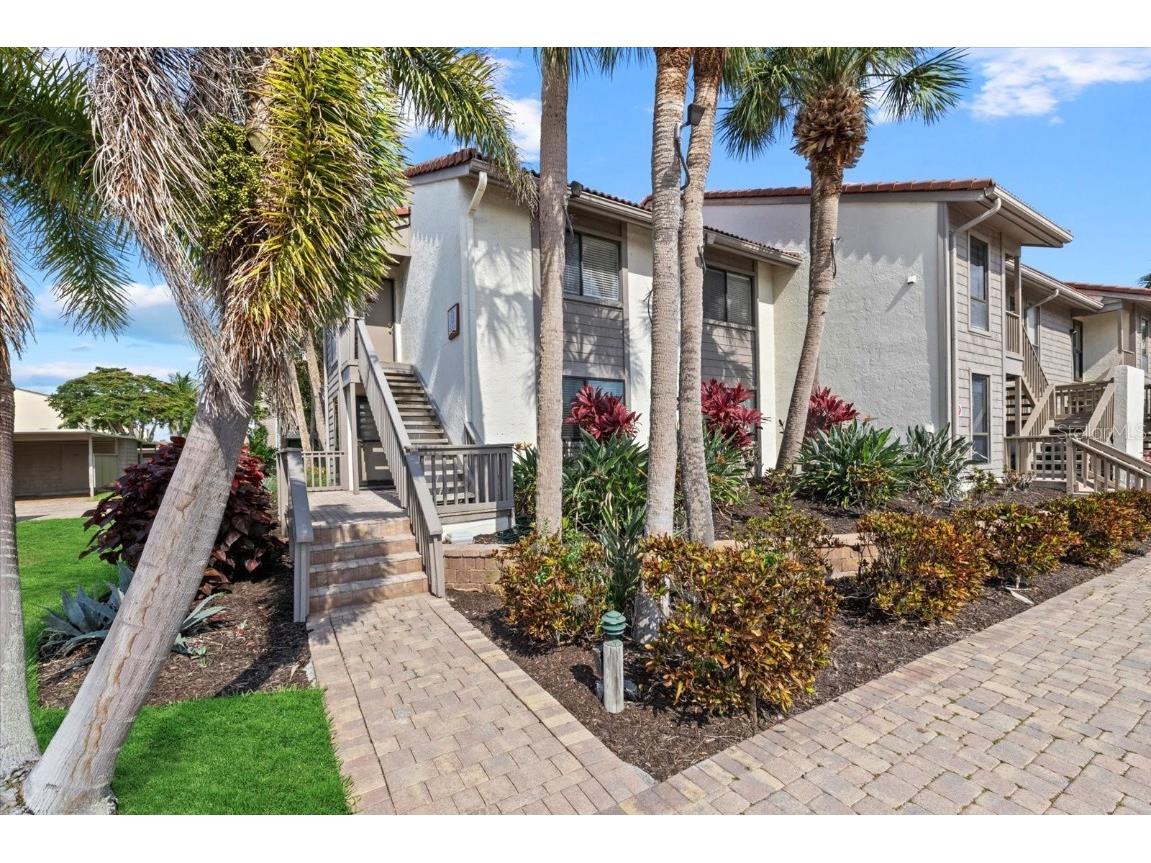 6204 Midnight Pass Road #201 Sarasota FL 34242 A4652172 image2