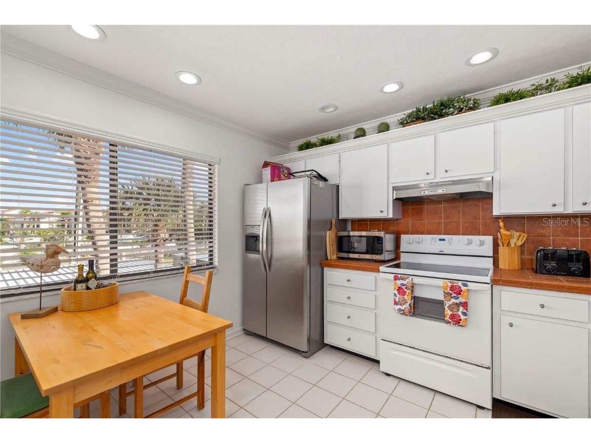 6204 Midnight Pass Road #201 Sarasota FL 34242 A4652172 image22