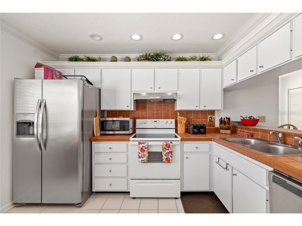 6204 Midnight Pass Road #201 Sarasota FL 34242 A4652172 image23