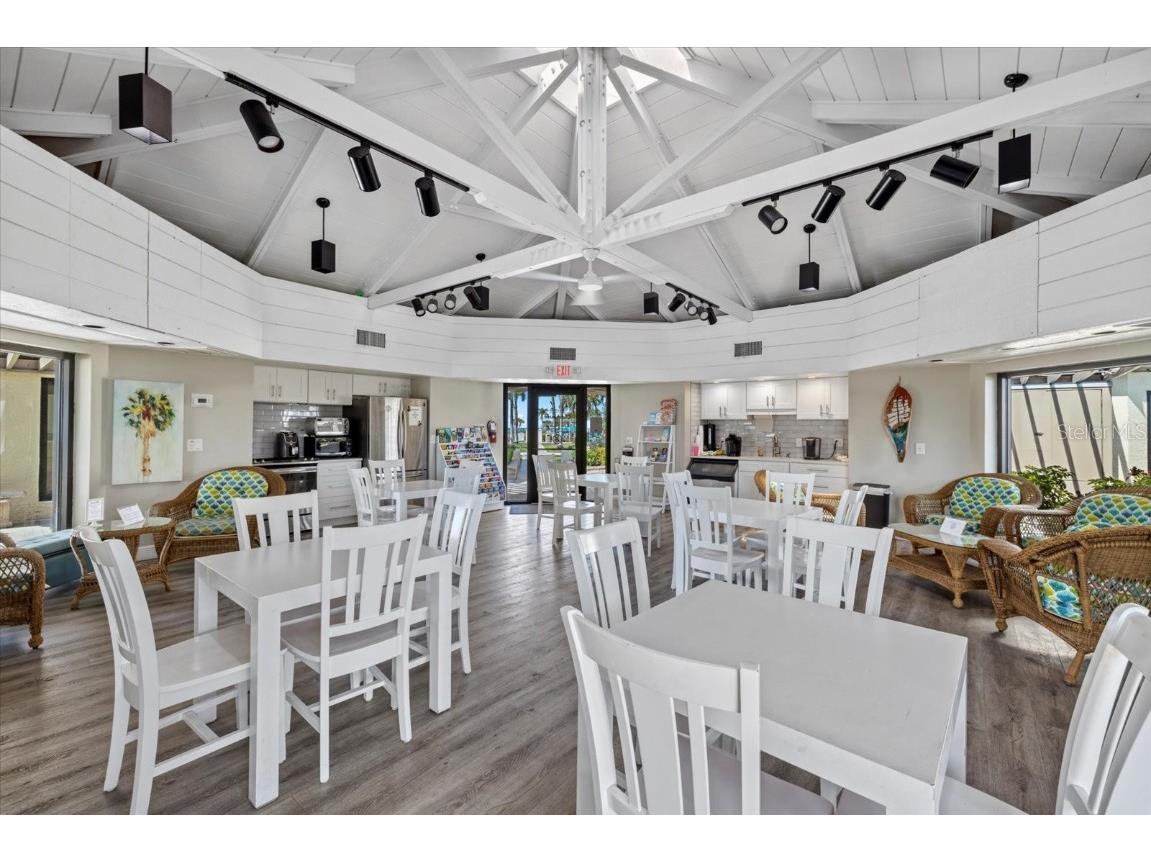 6204 Midnight Pass Road #201 Sarasota FL 34242 A4652172 image38