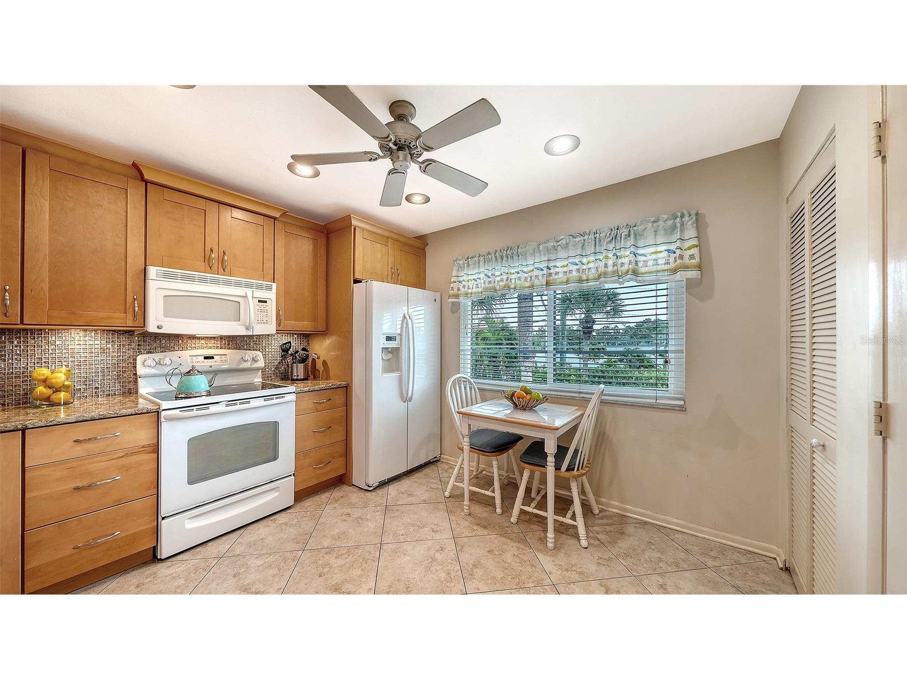 6204 Midnight Pass Road #205 Sarasota FL 34242 A4676979 image18