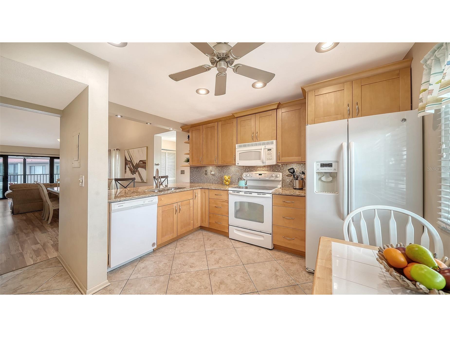 6204 Midnight Pass Road #205 Sarasota FL 34242 A4676979 image19