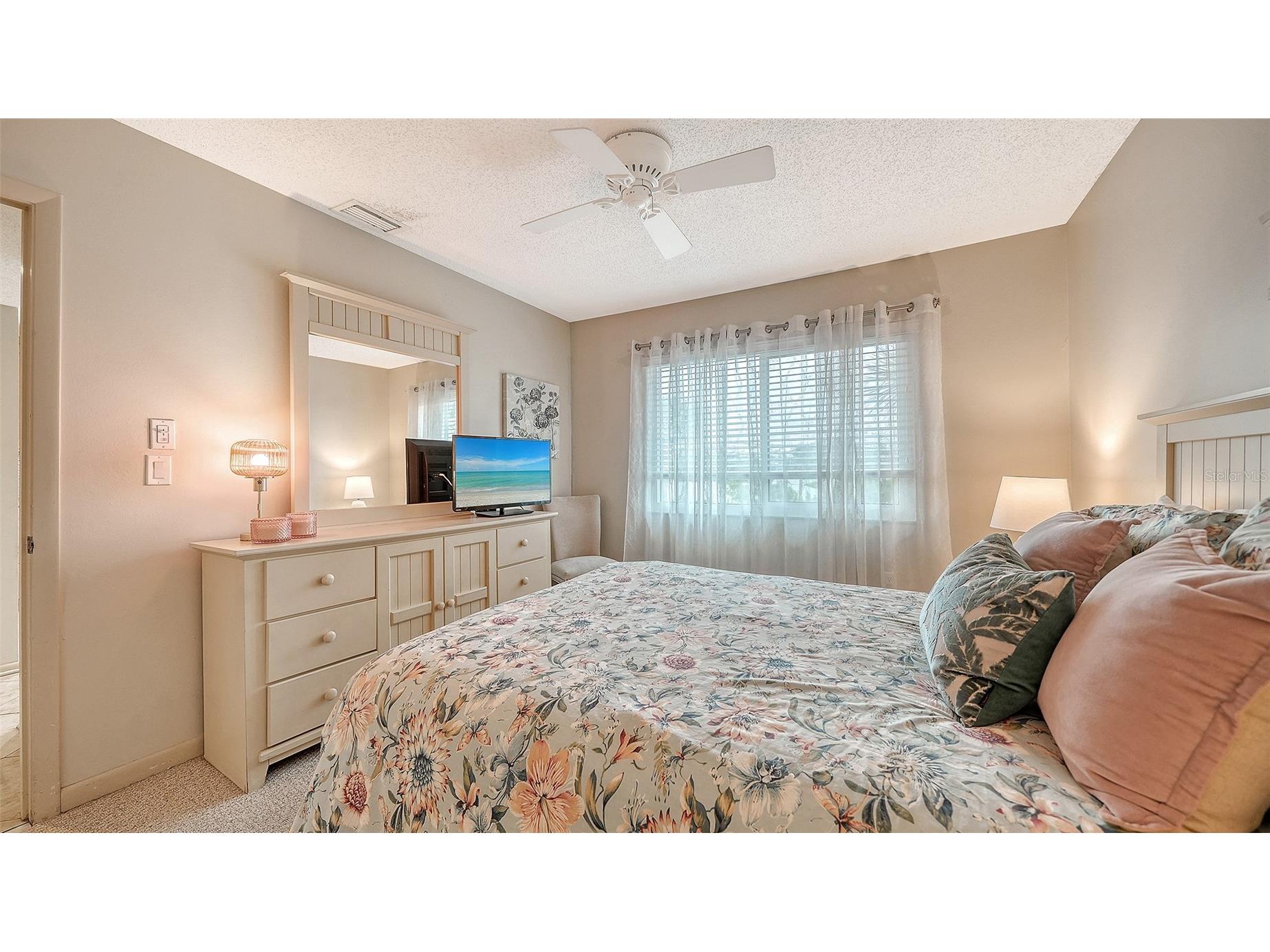 6204 Midnight Pass Road #205 Sarasota FL 34242 A4676979 image28