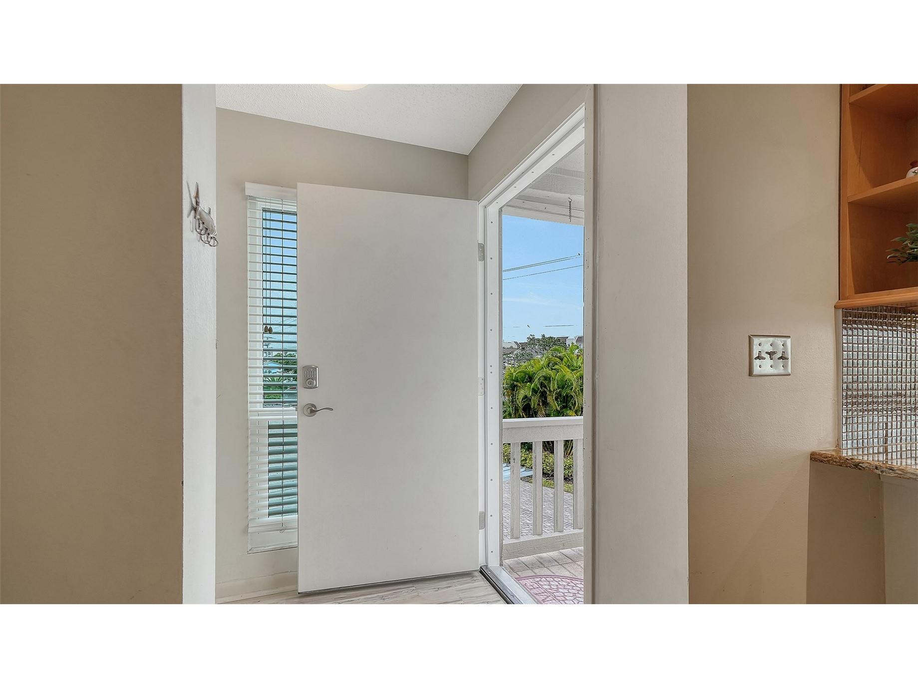 6204 Midnight Pass Road #205 Sarasota FL 34242 A4676979 image3