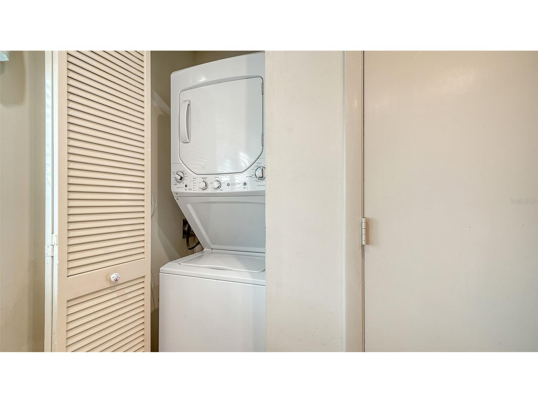 6204 Midnight Pass Road #205 Sarasota FL 34242 A4676979 image30