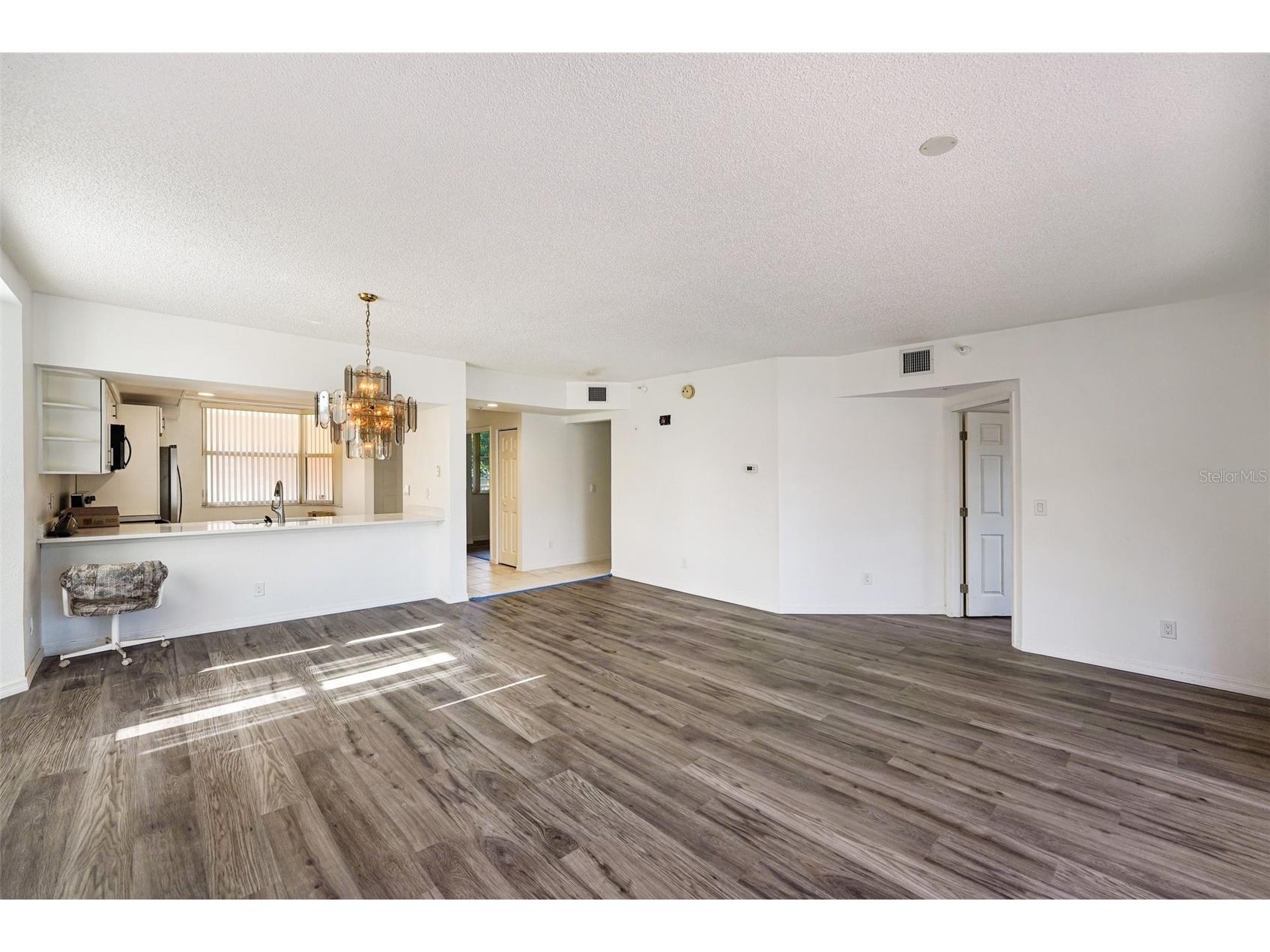 6205 Shoreline Drive #1106 Saint Petersburg FL 33708 TB8505664 image2