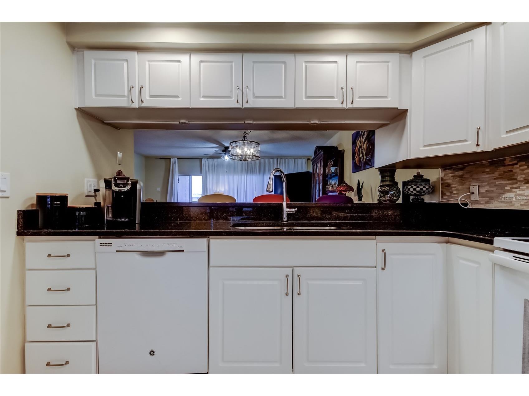 6205 Shoreline Drive #1304 Seminole FL 33708 TB8487440 image7