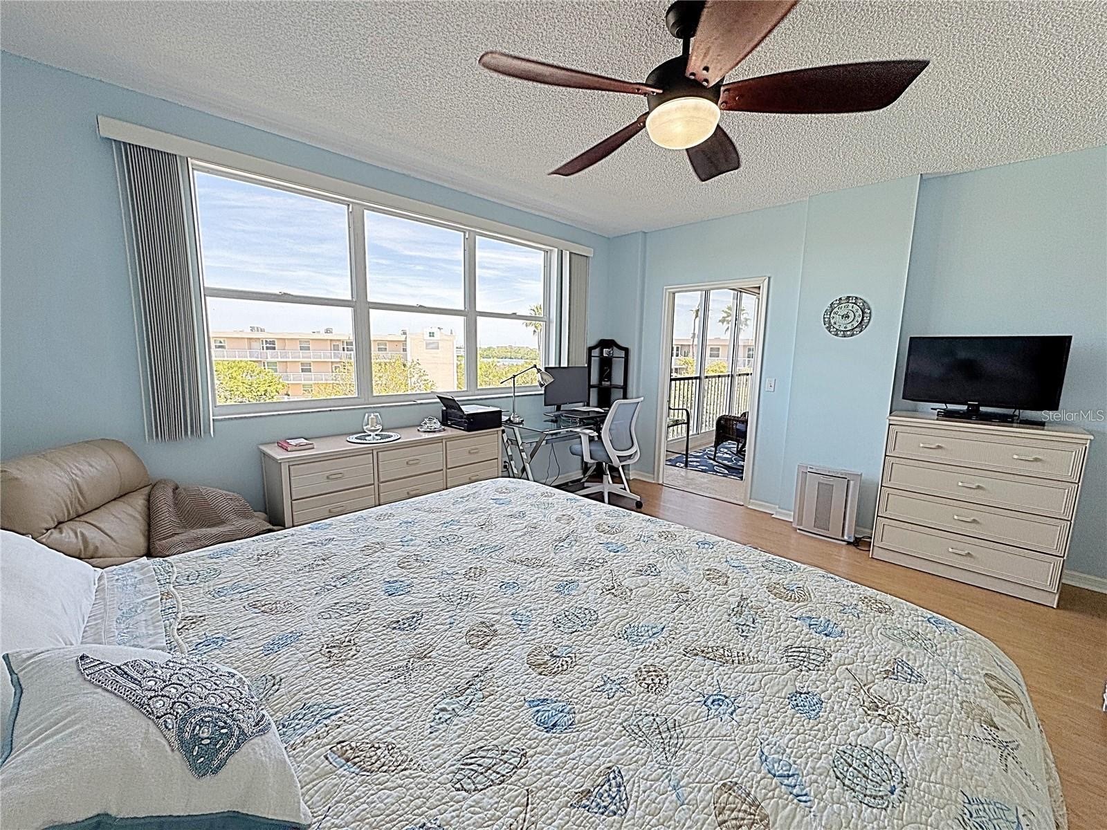 6205 Shoreline Drive #1305 Saint Petersburg FL 33708 TB8480697 image17