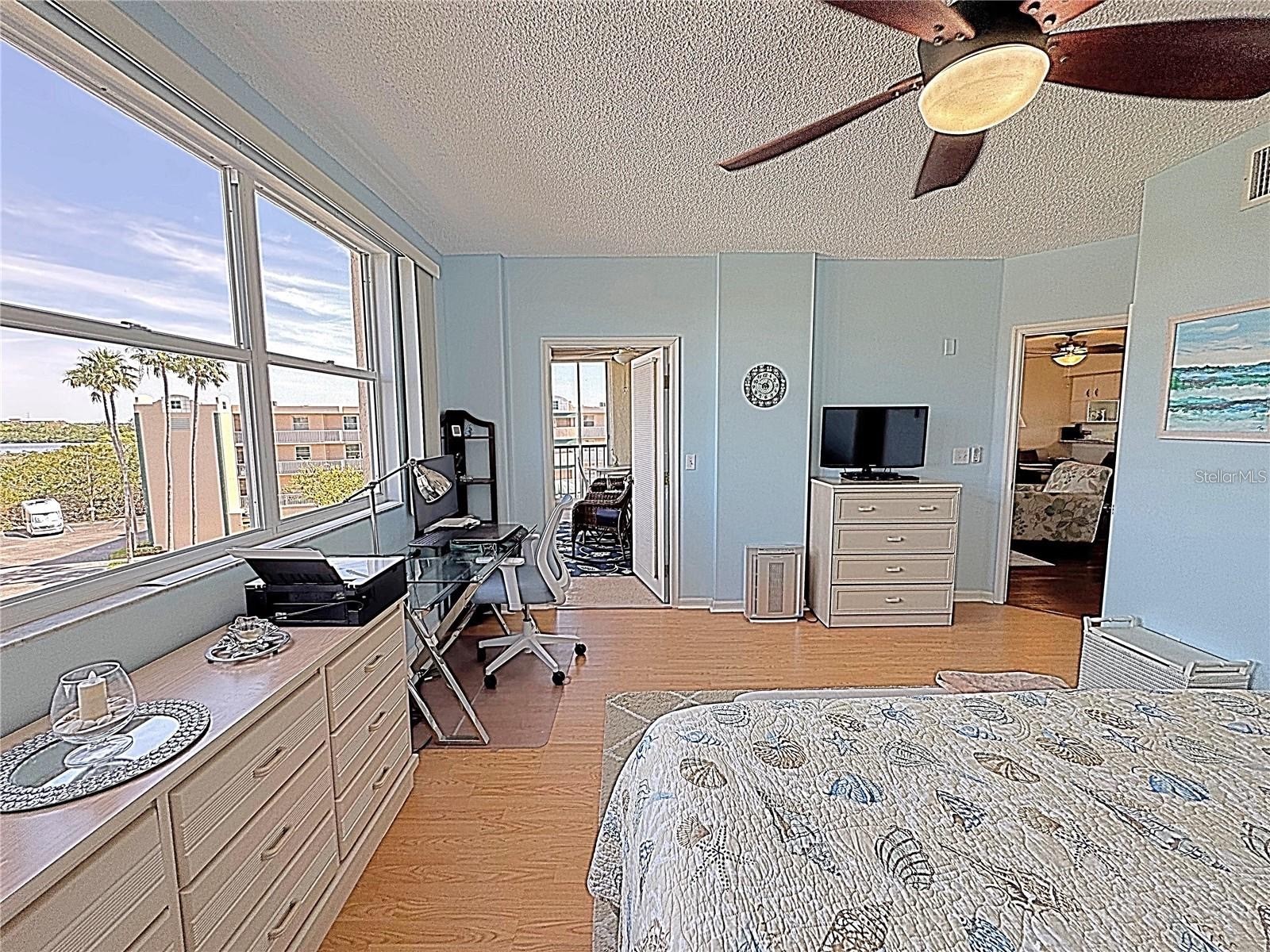6205 Shoreline Drive #1305 Saint Petersburg FL 33708 TB8480697 image18