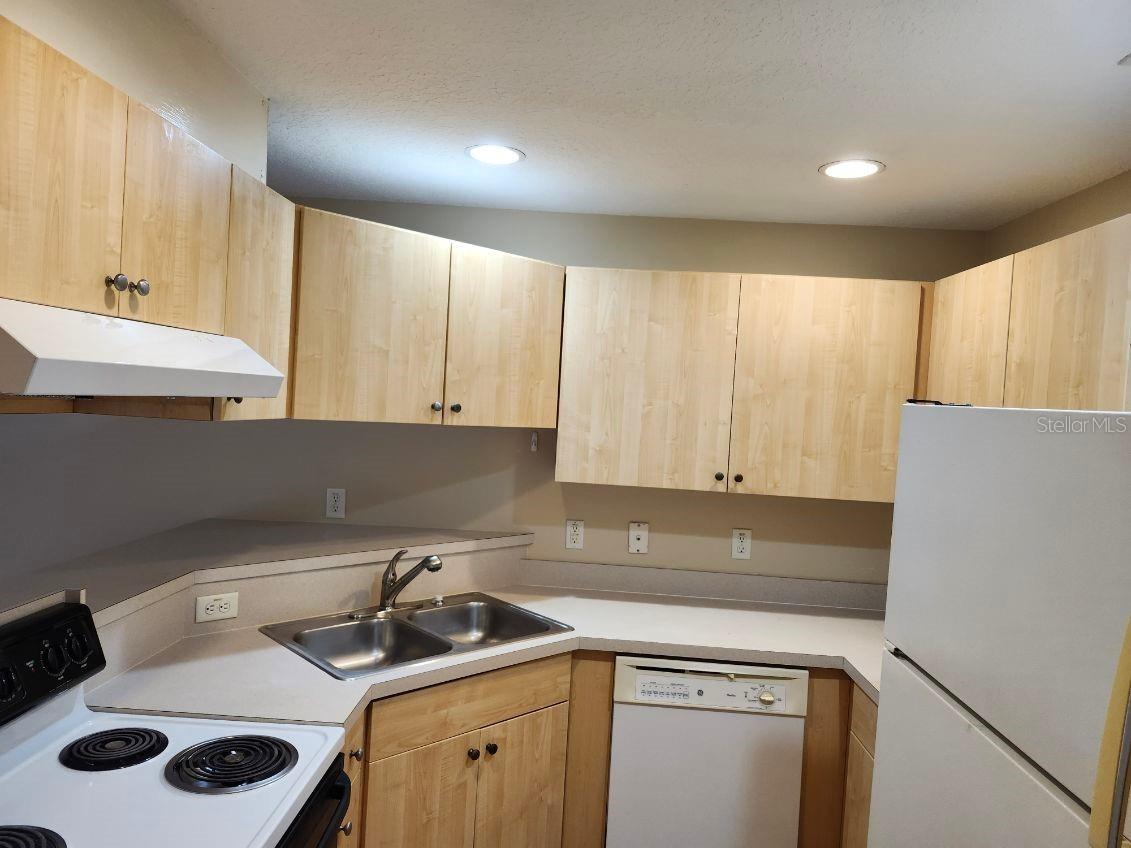 6206-6208 Kentucky Avenue New Port Richey FL 34653 TB8469174 image21