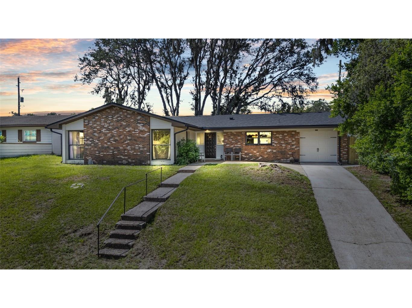 6206 Lost Tree Court Orlando FL 32808 O6327101 image1