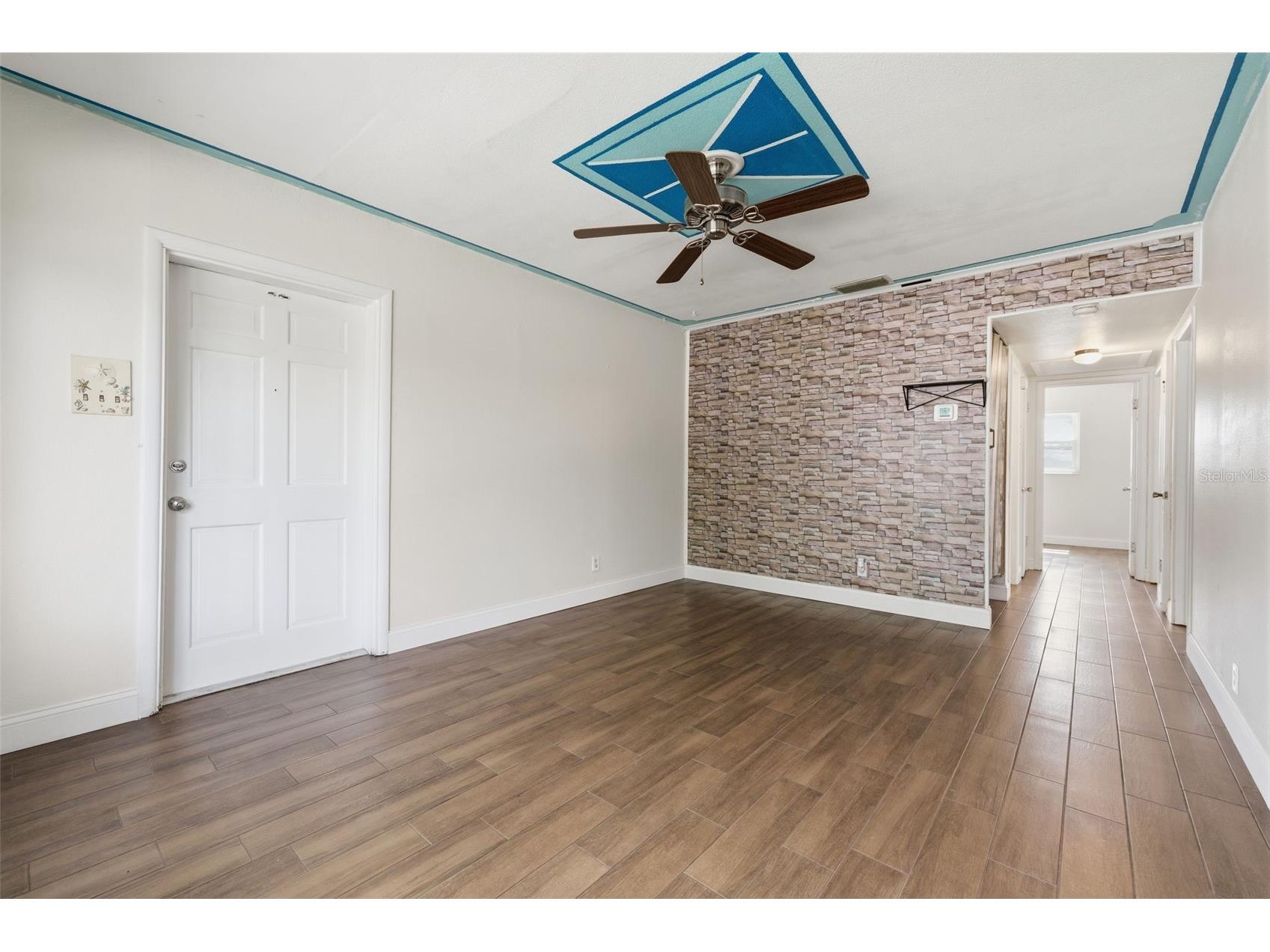 6206 N Hale Avenue Tampa FL 33614 TB8502647 image5